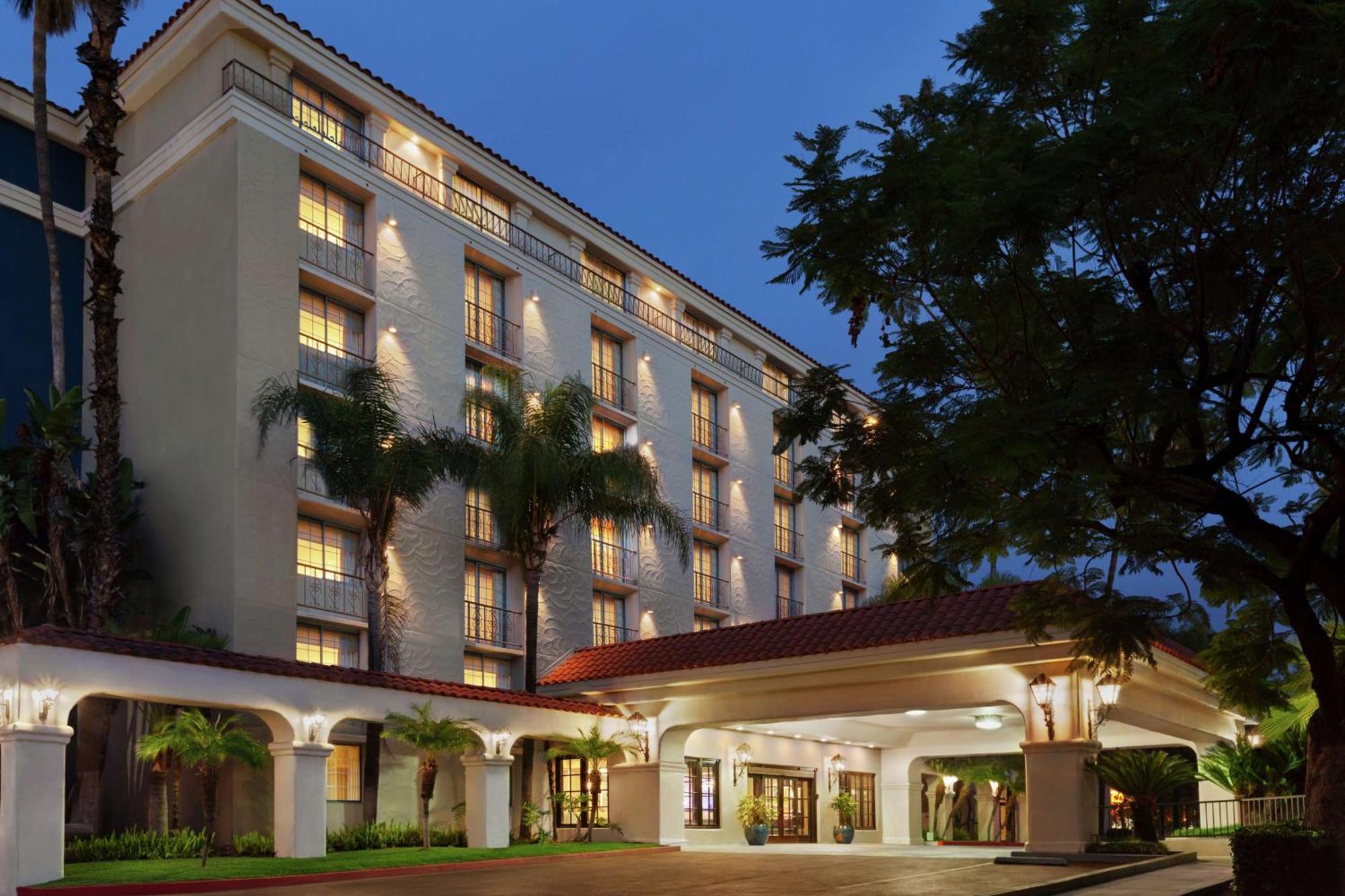 เอมบาสซี สวีทส์ บาย ฮิลตัน อาร์คาร์เดีย พาซาดีน่า แอเรีย Hotel อาร์เคเดีย ภายนอก รูปภาพ